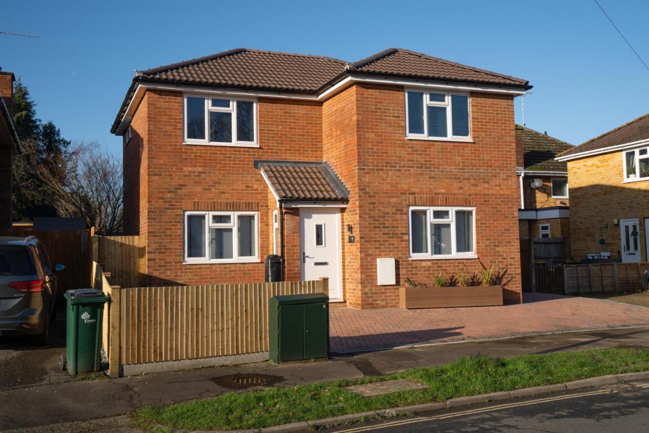 Mill Road Apartment First Floor Crawley  Exterior foto